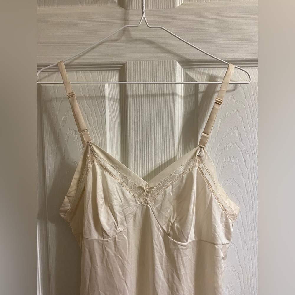 Vintage Lorraine nightgown